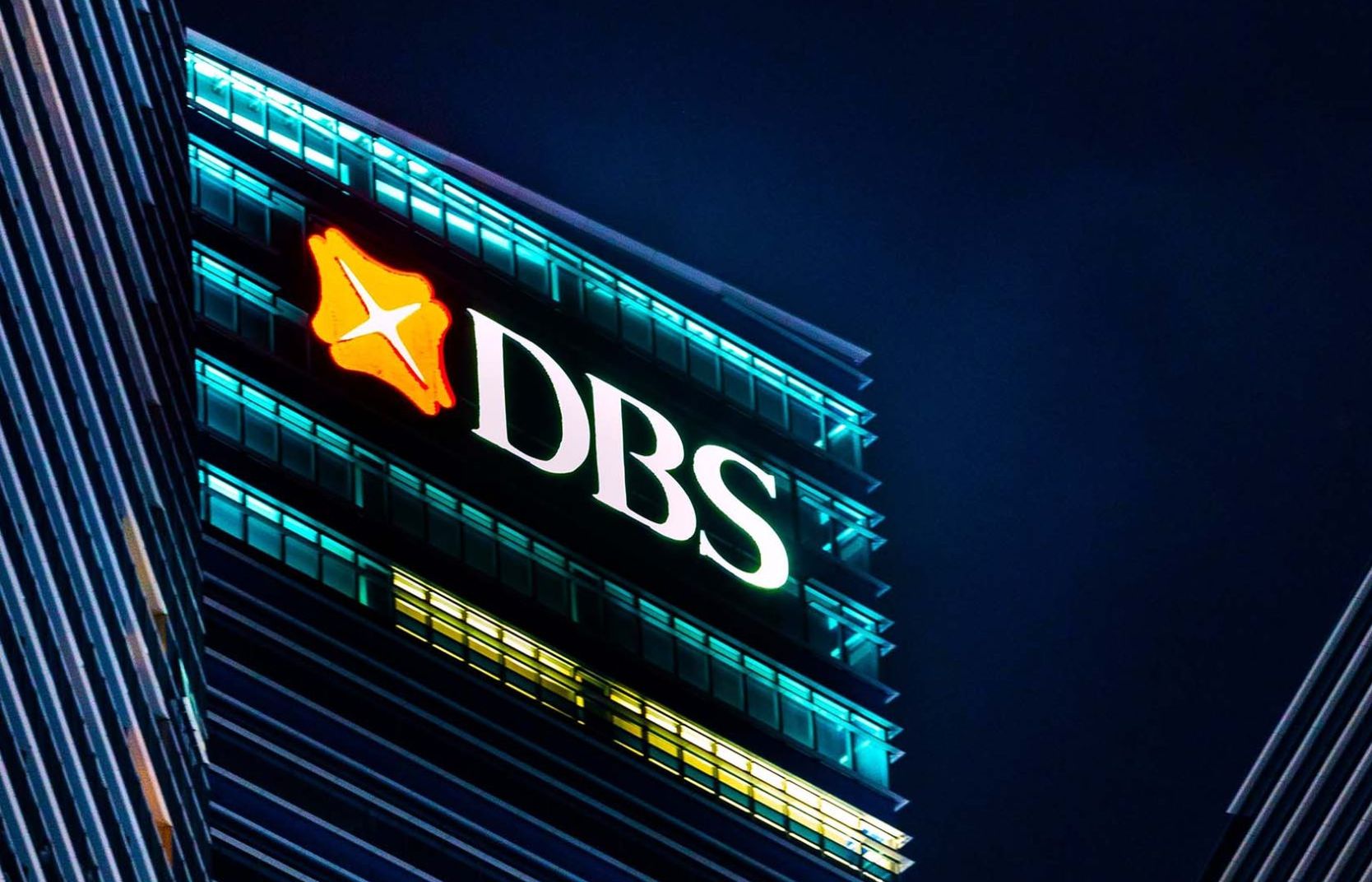 DBS  濱海灣金融中心  高空立體招牌